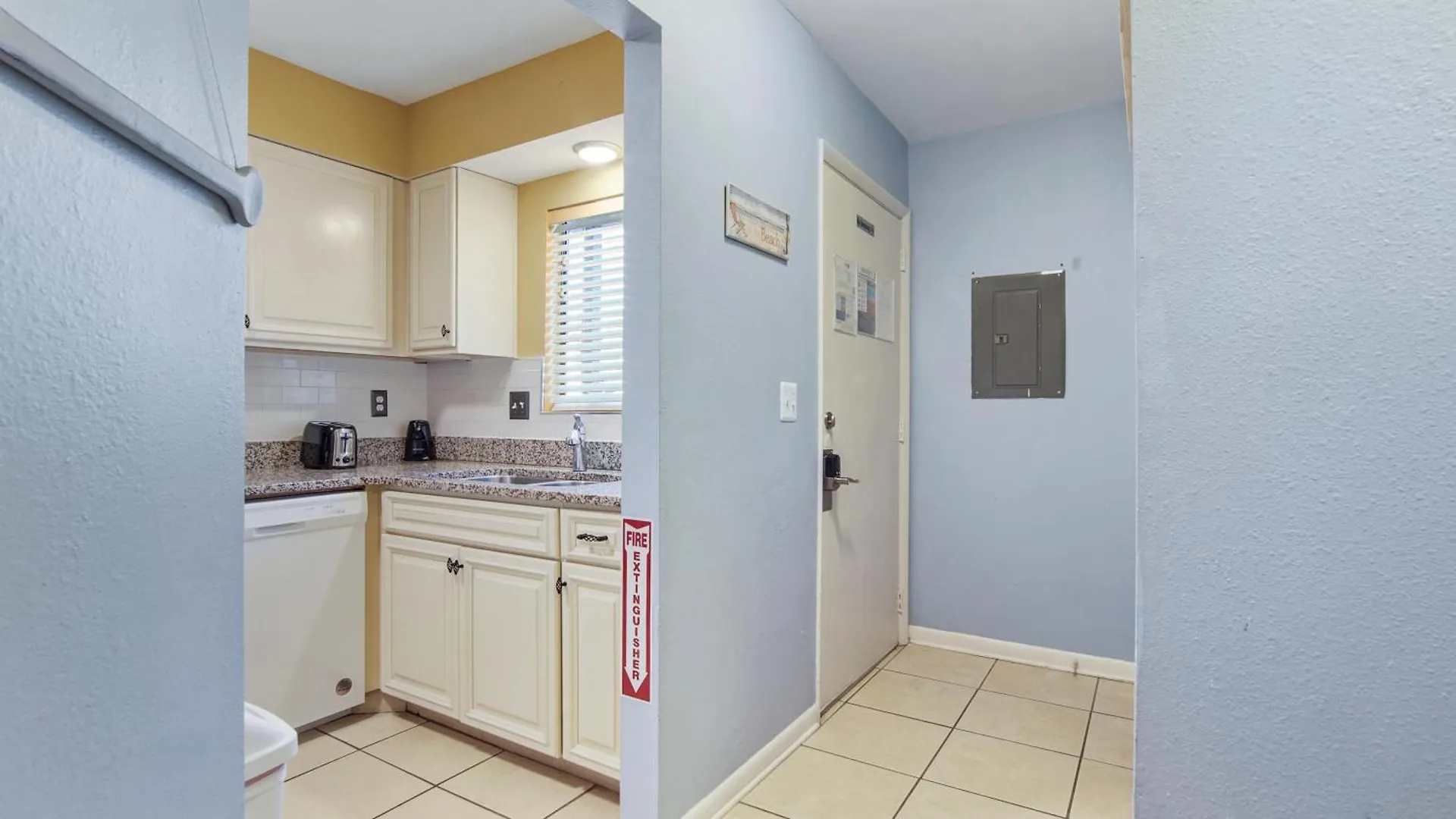 5 Minutes Walk To Beach, Family Friendly Condo With Shared Pool, Tennis Court Panama City Beach